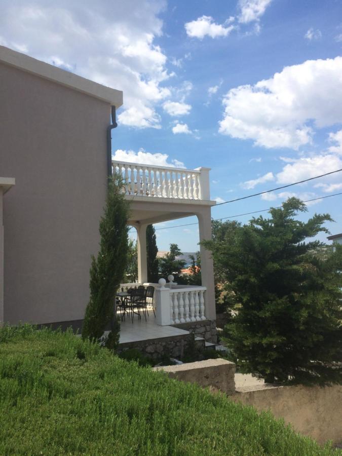 Apartment เซซาริซา ภายนอก รูปภาพ