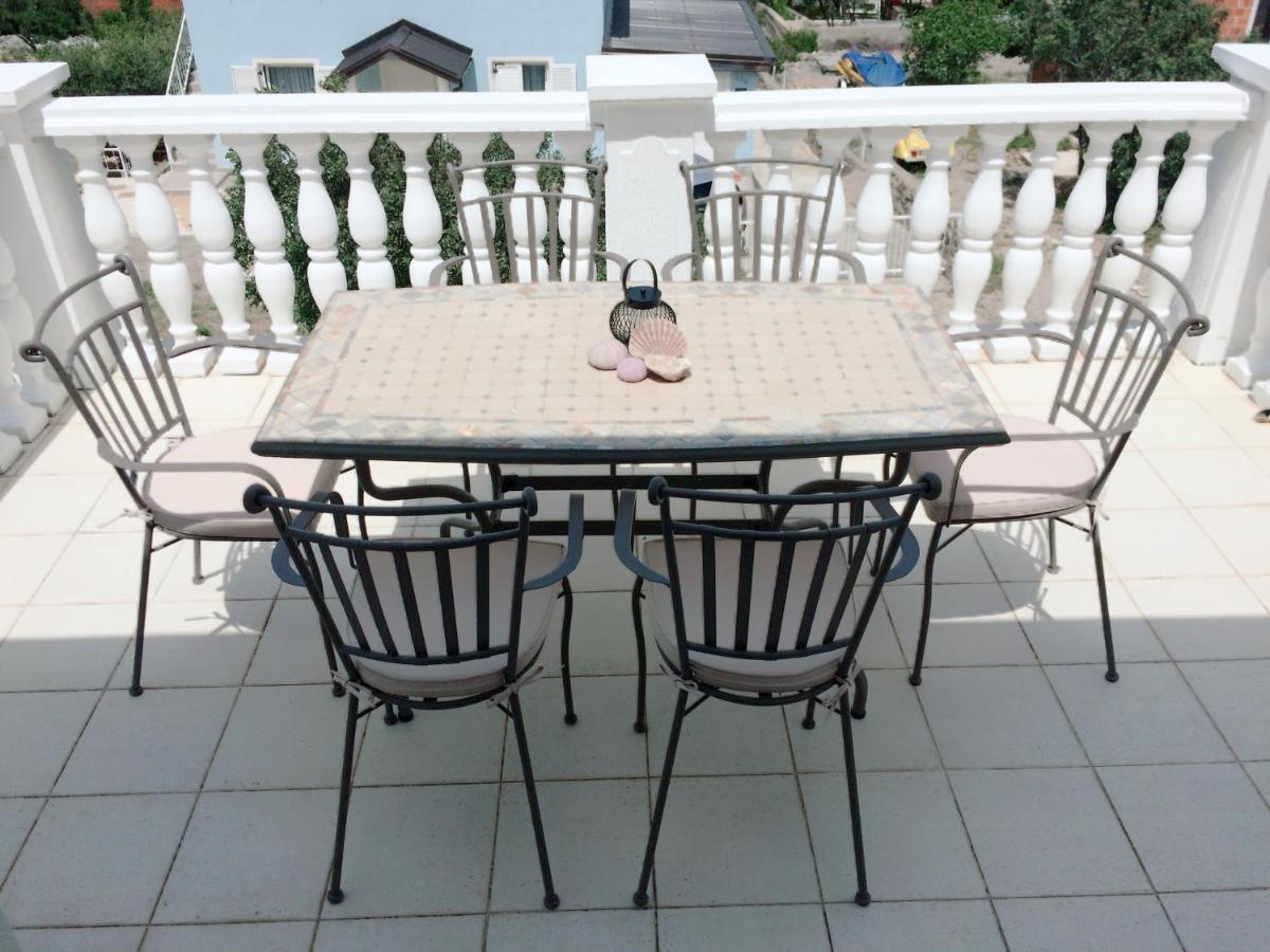 Apartment เซซาริซา ภายนอก รูปภาพ